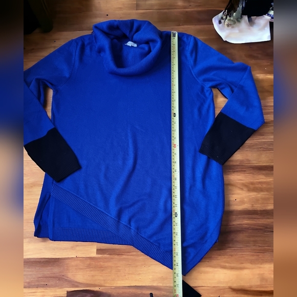 3/$40 Sale! 89th + Madison Asymmetrical Cowl Neck Lightweight Sweater - Picture 4 of 8